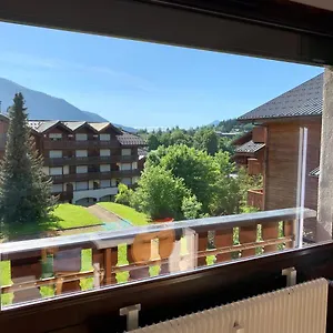 https://appart-aux-carroz.hotels-rhonealpes.com