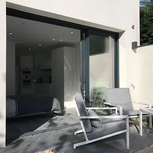 https://studio-au-calme-et-independant-tassin-demi-la-lune.hotels-rhonealpes.com